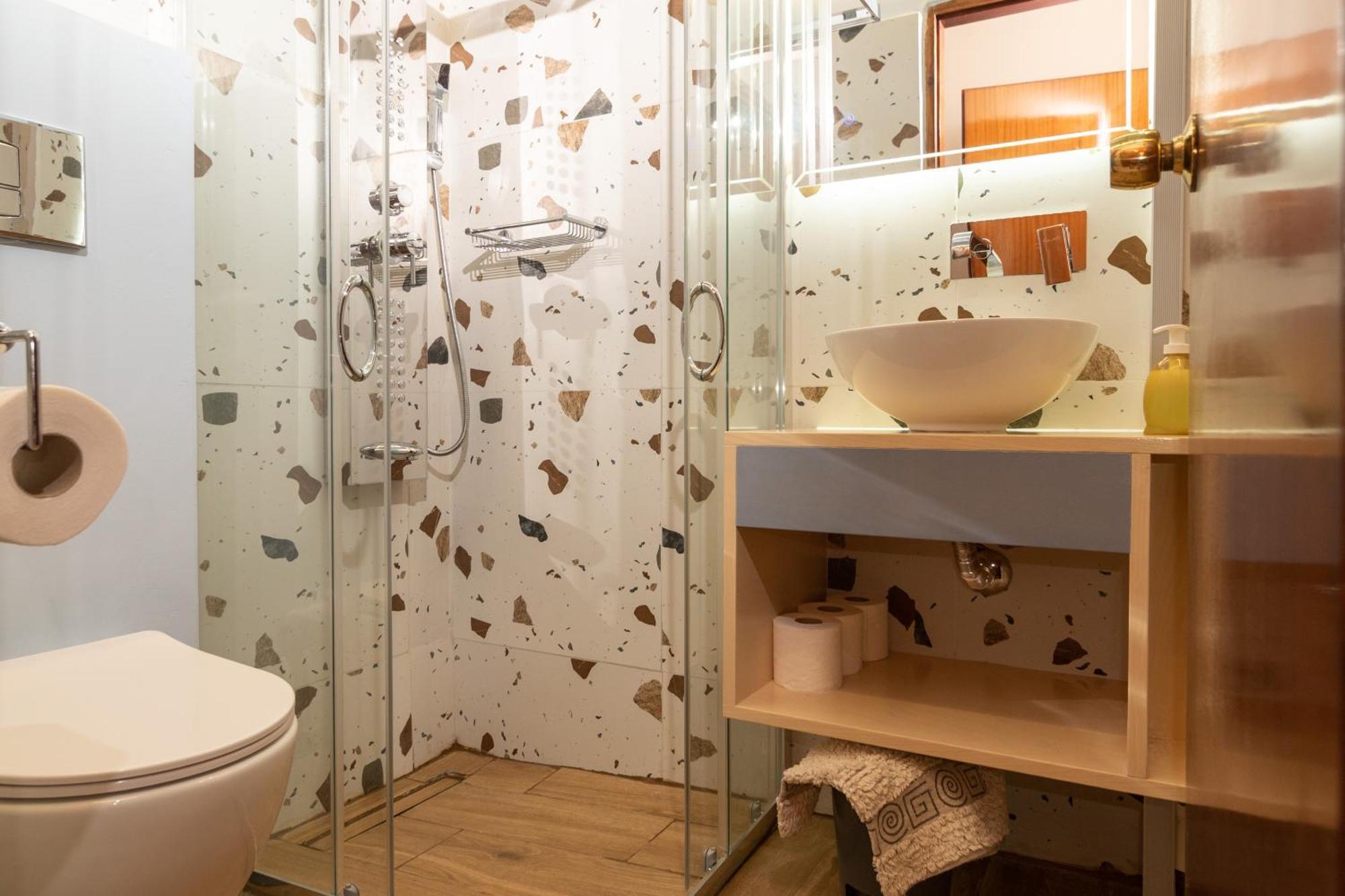 Niki Rooms Palaiochora Luaran gambar