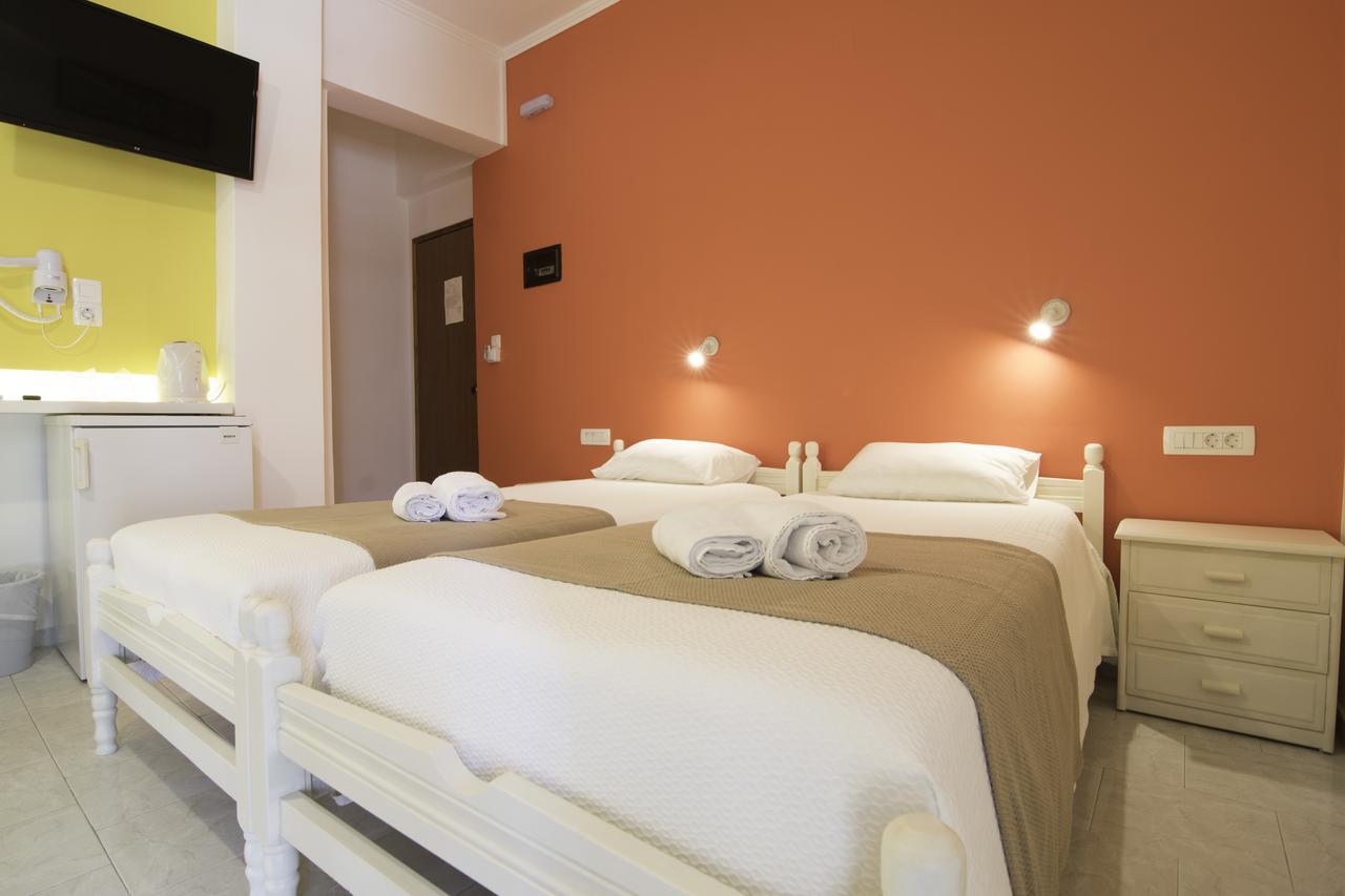 Niki Rooms Palaiochora Luaran gambar