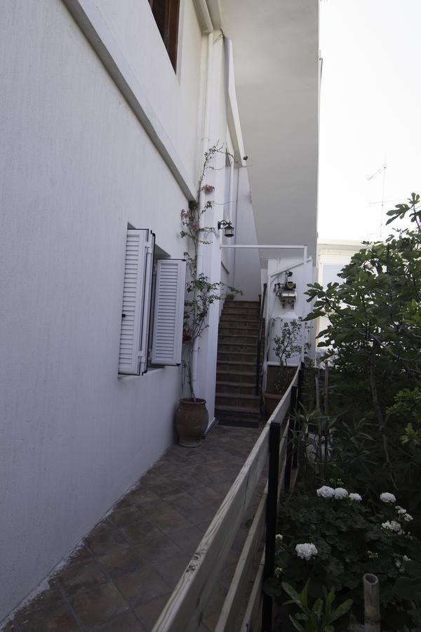Niki Rooms Palaiochora Luaran gambar